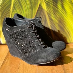 Fergalicicious by Fergie Booties